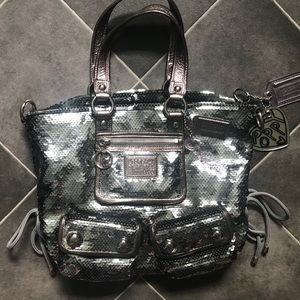 💥Coach Poppy Sequin  L Spotlight Bag 🔥